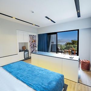 Triple Room Sea View